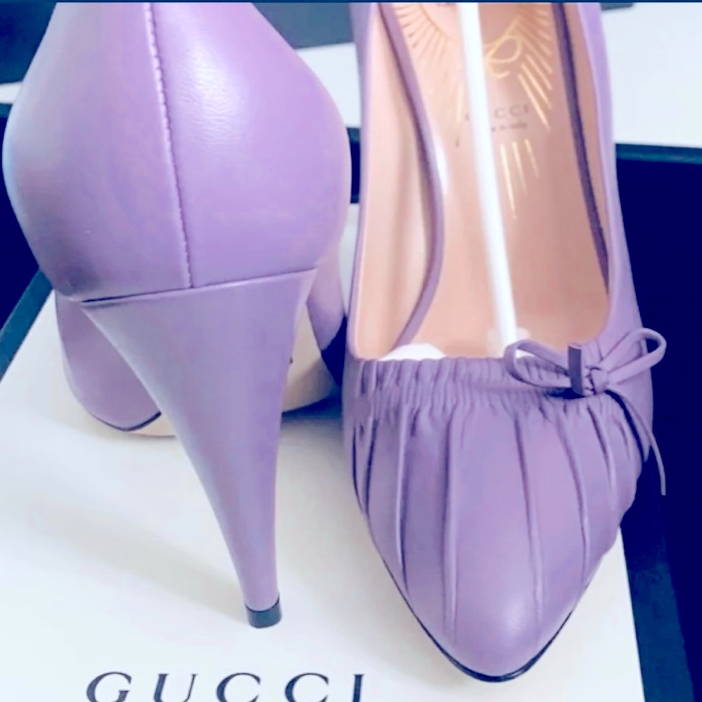 Authentic Gucci Pump - Picture 5 of 8